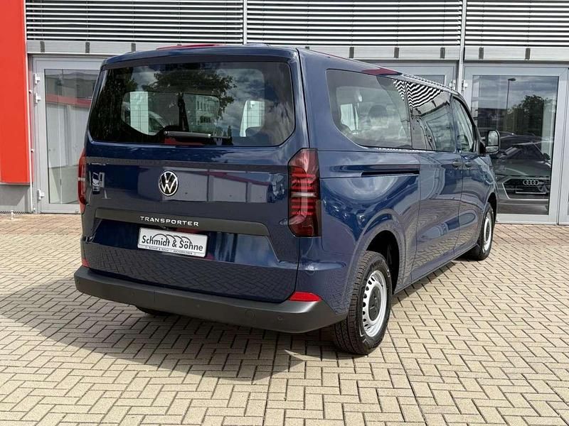 Second-hand VW Transporter 150 CP (110 kW) 2025 Albastru Van