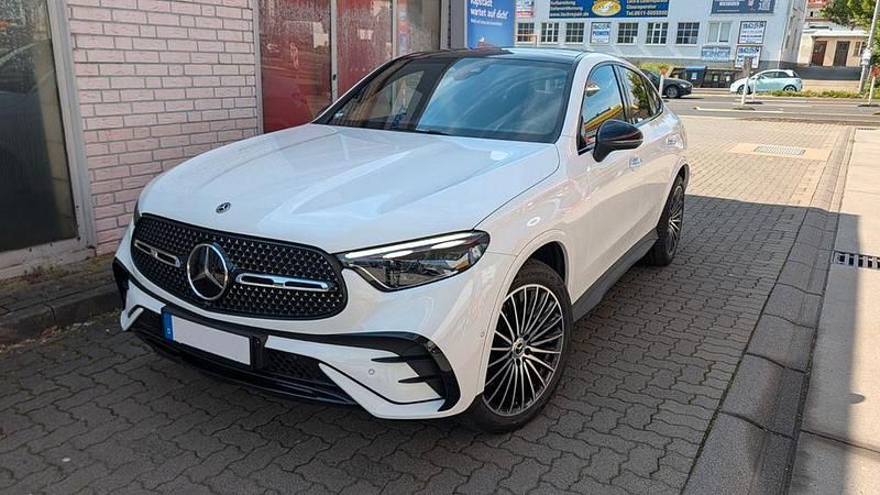 Gebraucht Mercedes GLC450 AMG 367 PS (269 kW) 2024 Weiß SUV