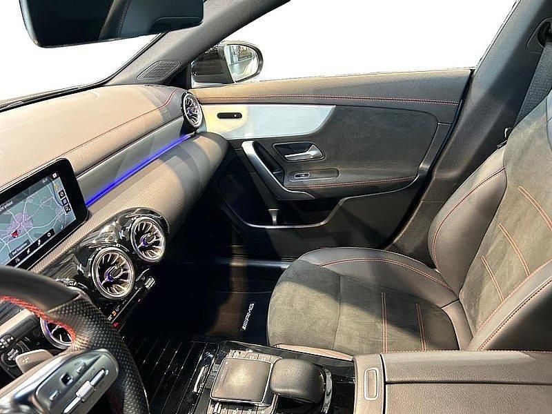Gebraucht Mercedes CLA250e AMG 218 PS (160 kW) 2023 Metalliclack mountaingrau Limousine