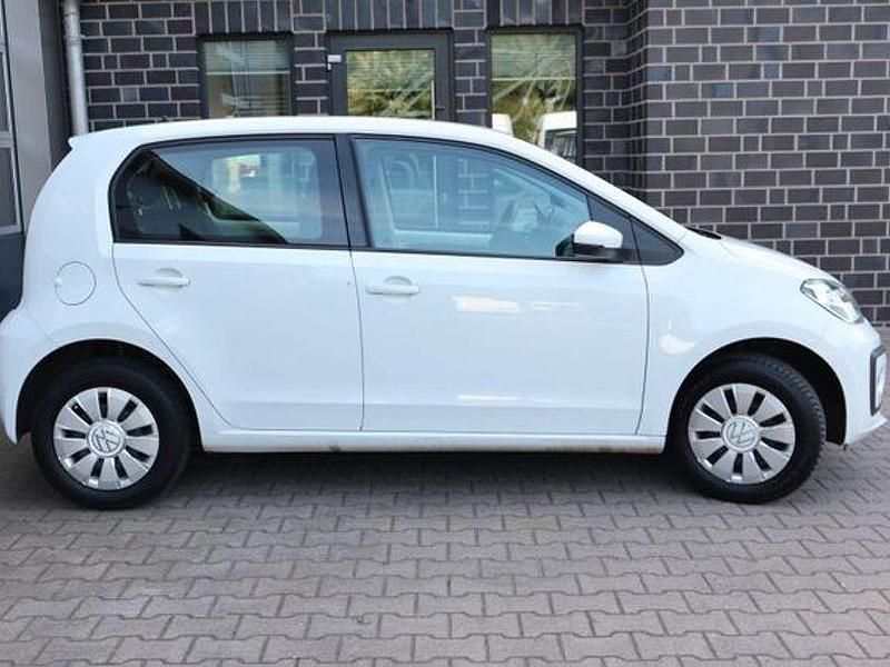 Gebraucht VW up! Basis 68 PS (50 kW) 2021 Weiß Kleinwagen