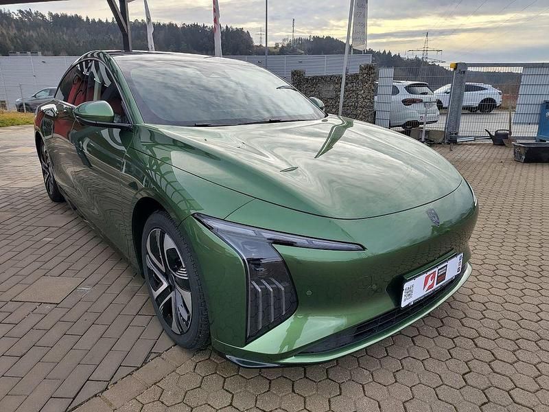 Neu DFSK Forthing 7 209 PS (153 kW) 2026 Grün Limousine