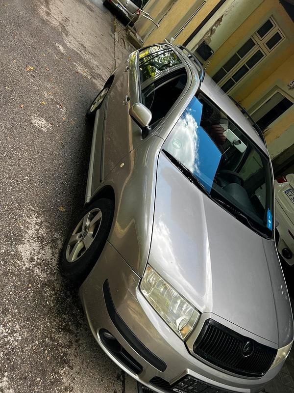 Braun Gebraucht 2007 Skoda Fabia Kombi | 800 € (Superpreis) - Bild 1/4