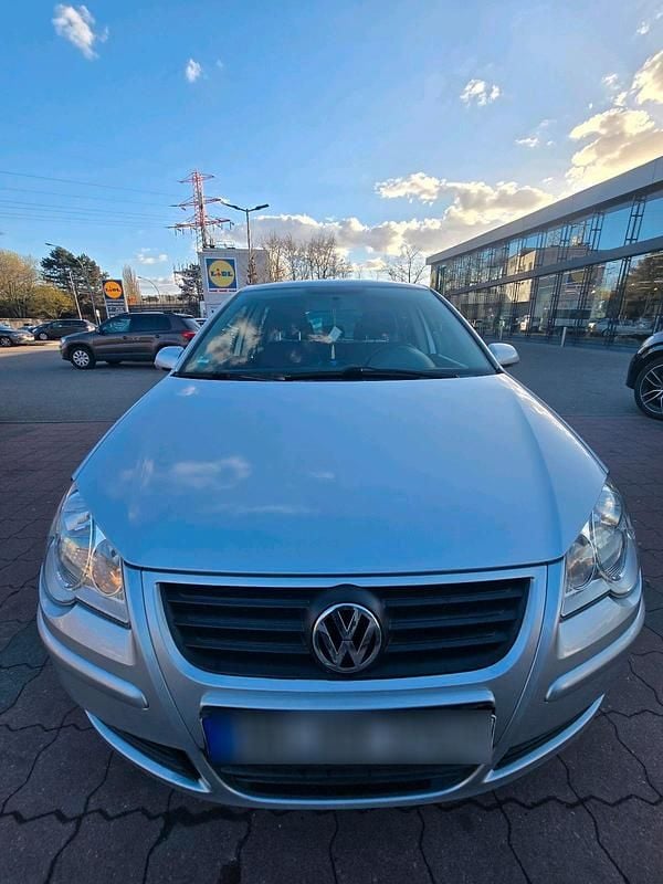 Gebraucht VW Polo 69 PS (50 kW) 2005 Silber Kleinwagen