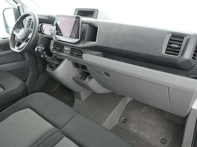 Gebraucht VW Crafter 177 PS (130 kW) 2025 Weißkeine angabe Van