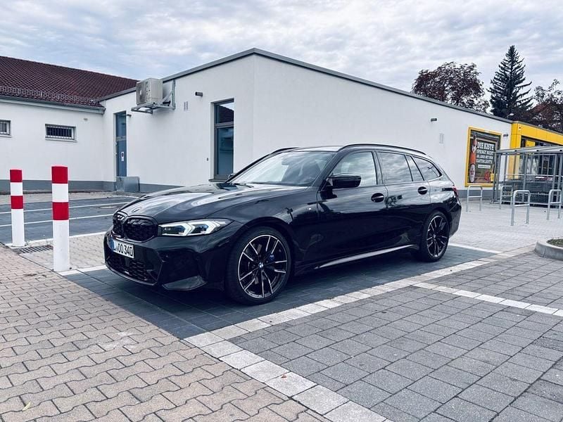 Schwarz Gebraucht 2025 BMW M340 M Sport Limousine | 67.500 € (Guter Preis) - Bild 1/4