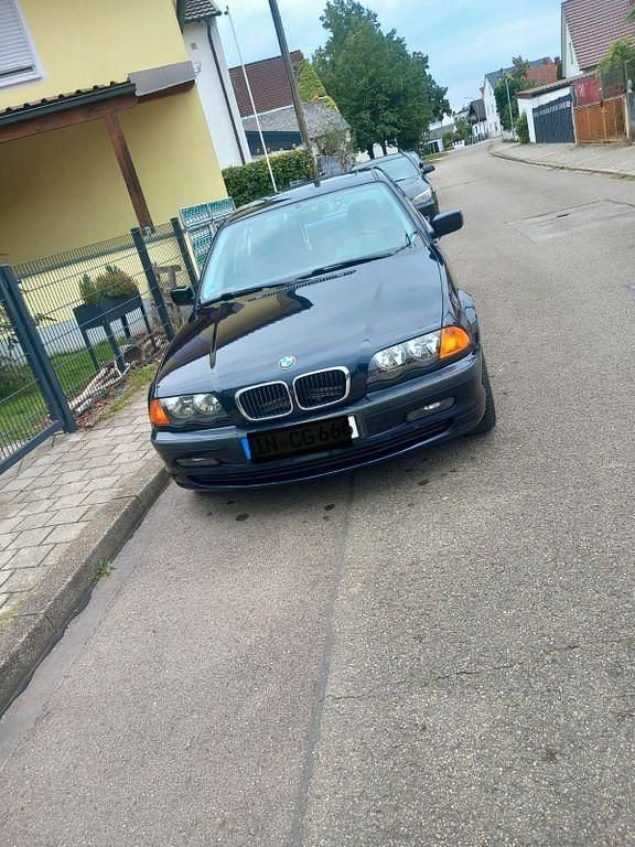 Blau Gebraucht 1999 BMW 316 Limousine | 2.220 € (Fairer Preis) - Bild 1/4