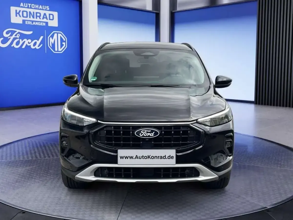 Gebraucht Ford Kuga Active 182 PS (133 kW) 2025 Schwarz SUV