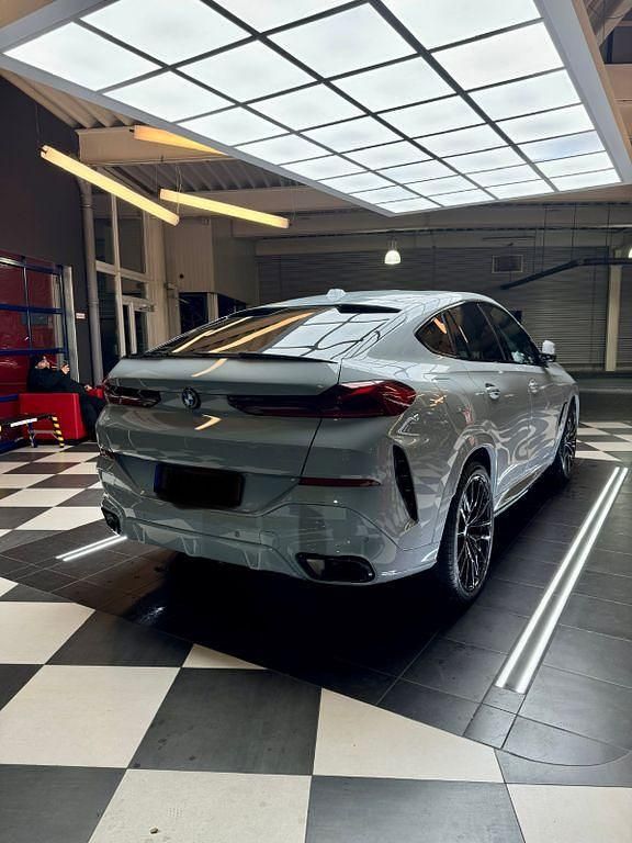 Gebraucht BMW X6 M Sport 298 PS (219 kW) 2023 Grau SUV