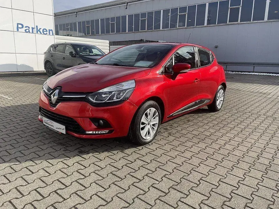 Gebraucht Renault Clio LIMITED 76 PS (55 kW) 2019 Rot Limousine