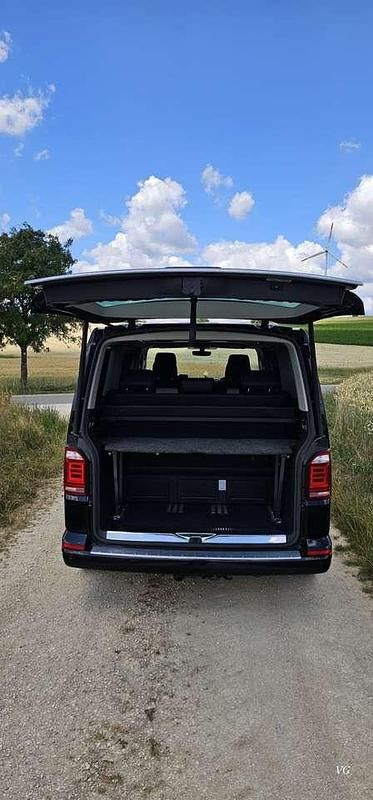 Second-hand VW Multivan Highline 199 CP (146 kW) 2019 Monovolum