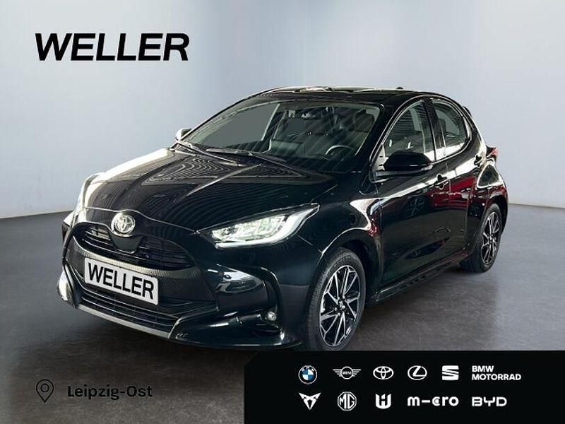 Schwarz Gebraucht 2022 Toyota Yaris Hybrid Team Kleinwagen | 18.790 € (Fairer Preis) - Bild 1/3
