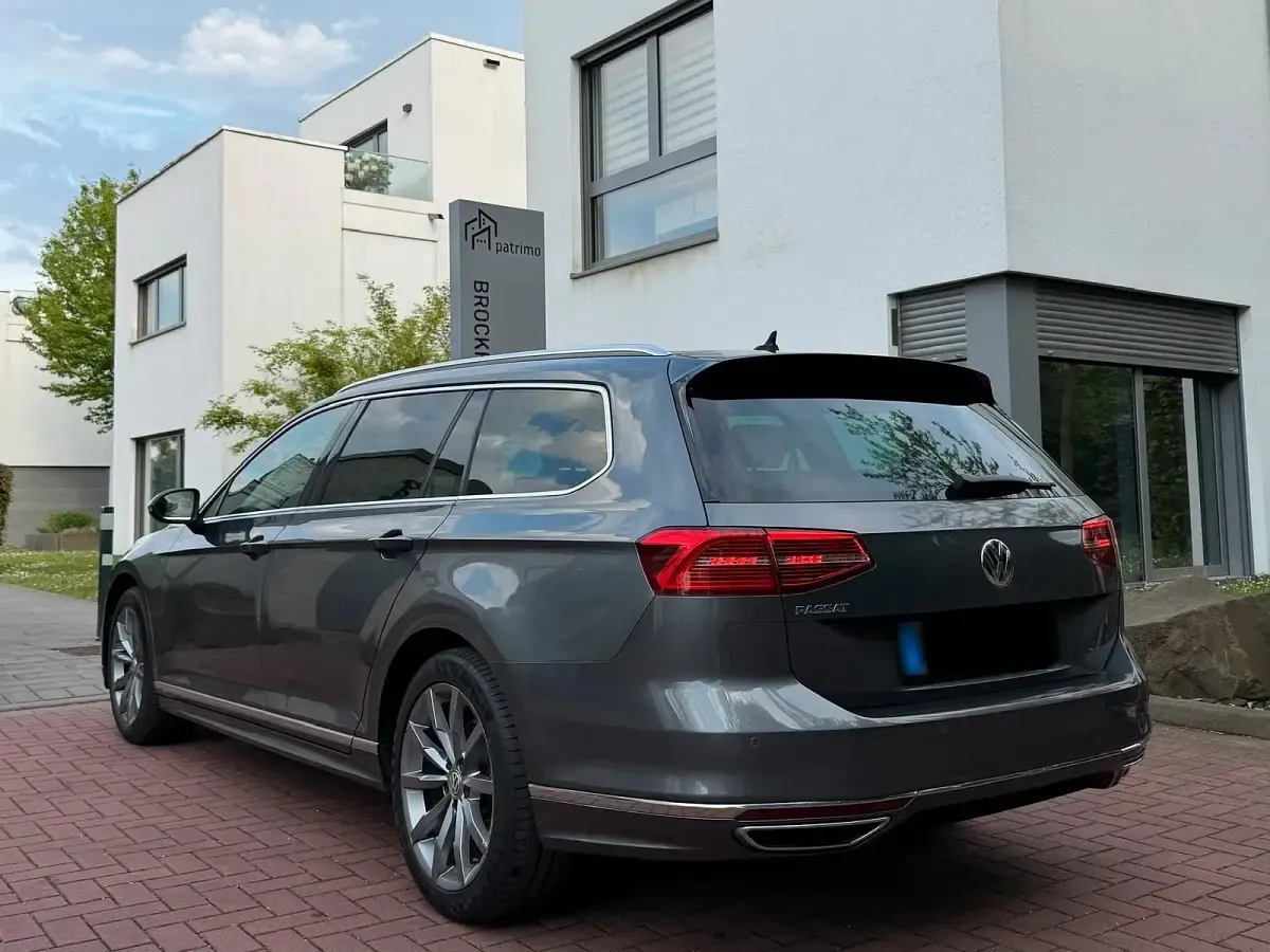 Gebraucht VW Passat Highline 190 PS (139 kW) 2016 Grau Kombi