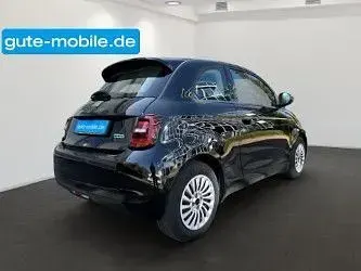 Gebraucht Fiat 500e Action 69 kW (95 PS) 2022 Colore esterno (onyx schwarz) Limousine