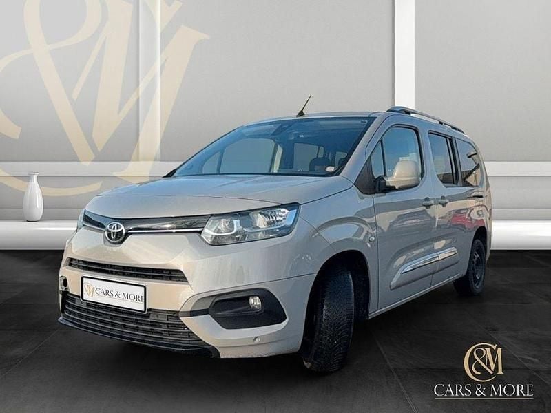 Silber Gebraucht 2020 Toyota Proace Verso City Kombi | 17.700 € (Etwas zu teuer) - Bild 1/4