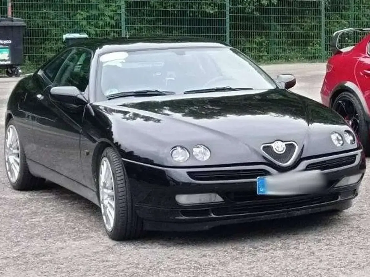 Gebraucht Alfa Romeo GTV 260 PS (191 kW) 1999 Schwarz Coupé