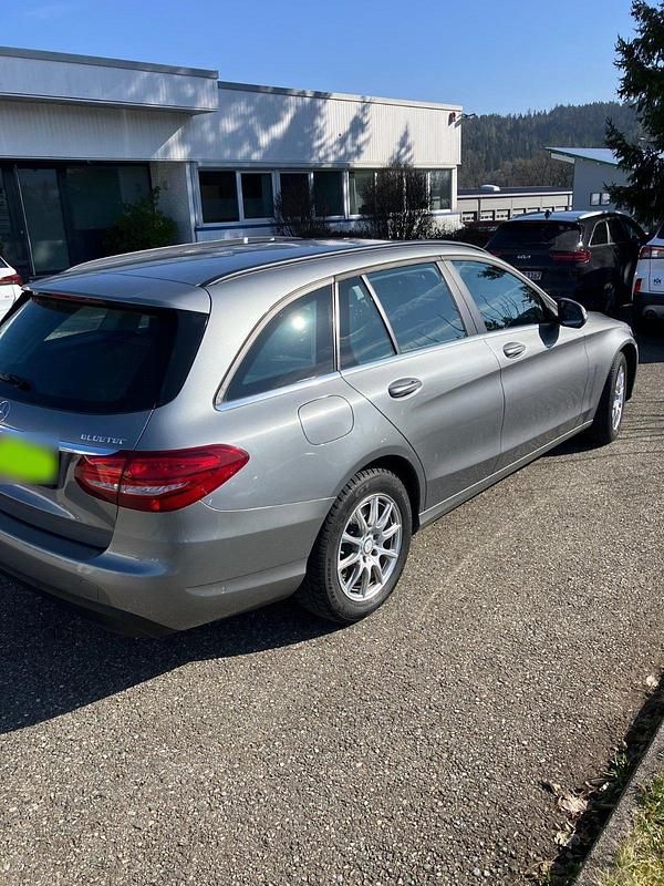 Gebraucht Mercedes C220 170 PS (125 kW) 2015 Grau Kombi