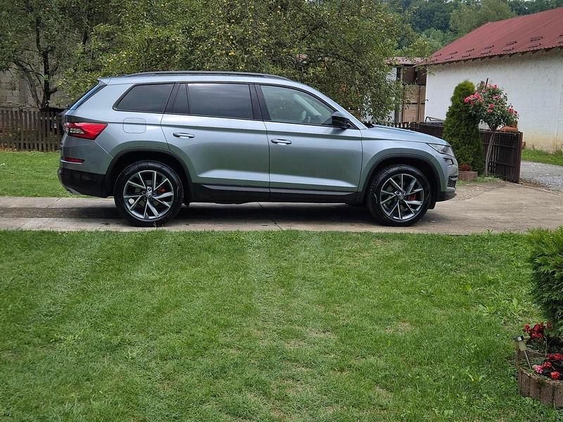 Grau Gebraucht 2018 Skoda Kodiaq SUV | 19.500 € (Superpreis) - Bild 1/4