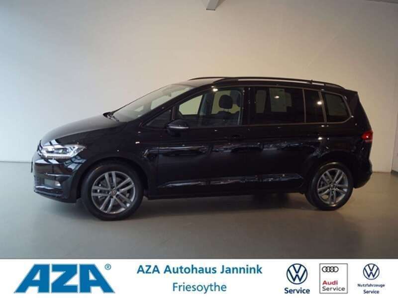 Grau Gebraucht 2025 VW Touran Comfortline Van / Kleinbus | 37.449 € (Etwas zu teuer) - Bild 1/4
