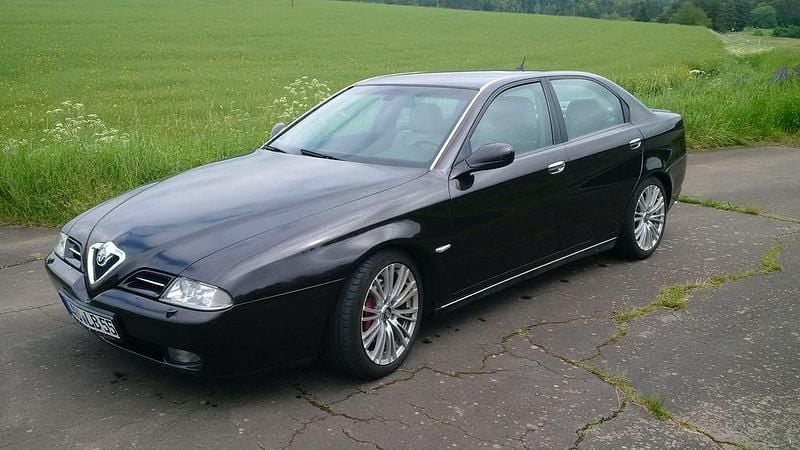 Schwarz Gebraucht 2002 Alfa Romeo 166 Progression Limousine | 5.900 € (Fairer Preis) - Bild 1/4
