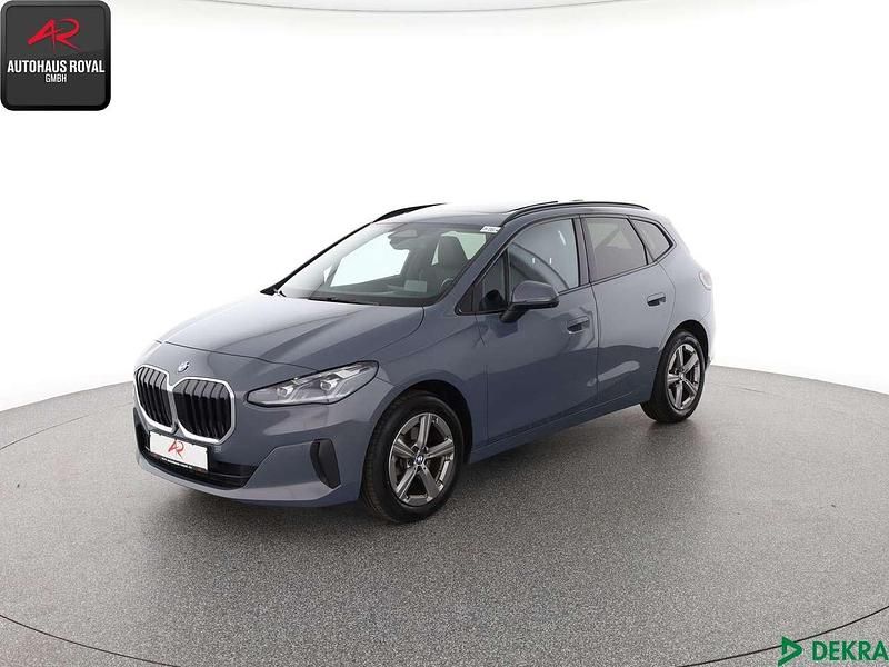 Sparkling kupfergrau Gebraucht 2022 BMW 220 Active Tourer Shadowline Van / Kleinbus | 25.880 € - Bild 1/4
