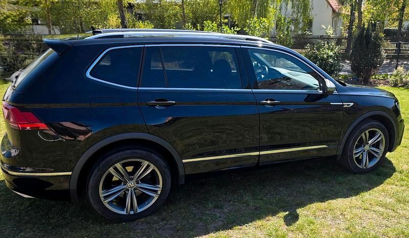 Gebraucht VW Tiguan Allspace R-line 240 PS (176 kW) 2019 Schwarz SUV