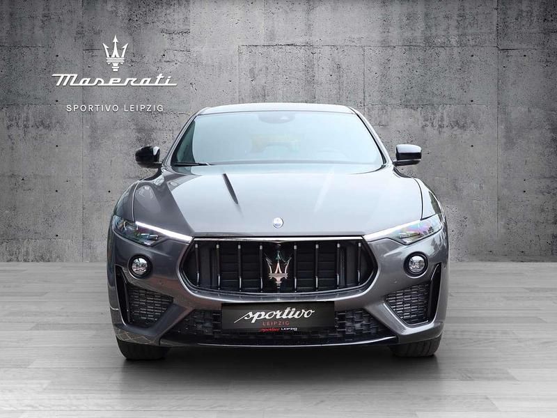 Gebraucht Maserati Levante 430 PS (316 kW) 2024 Grau SUV