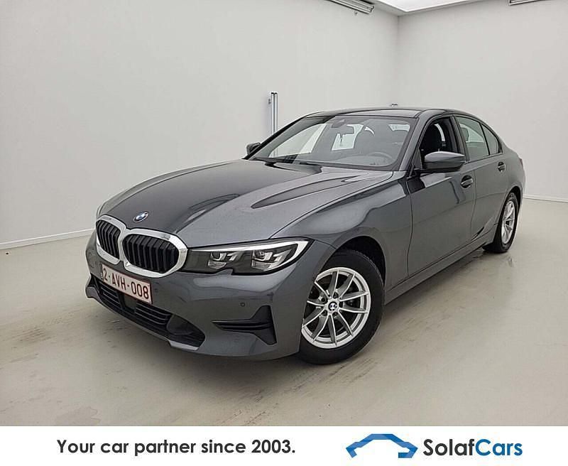 Grau Gebraucht 2021 BMW 316 Limousine | 21.659 € (Fairer Preis) - Bild 1/4