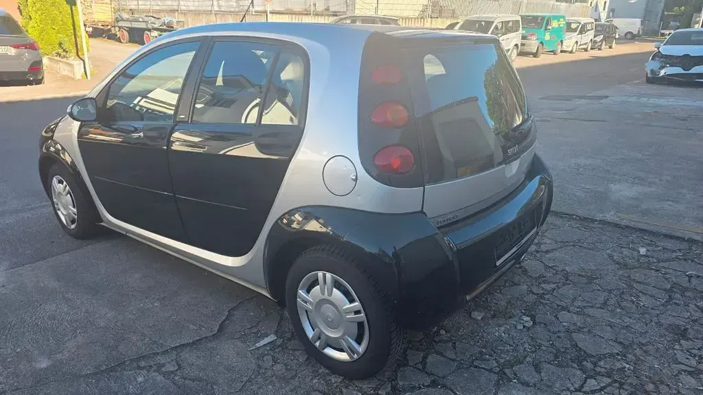 Gebraucht Smart ForFour Pulse 75 PS (55 kW) 2004 Grau Kleinwagen