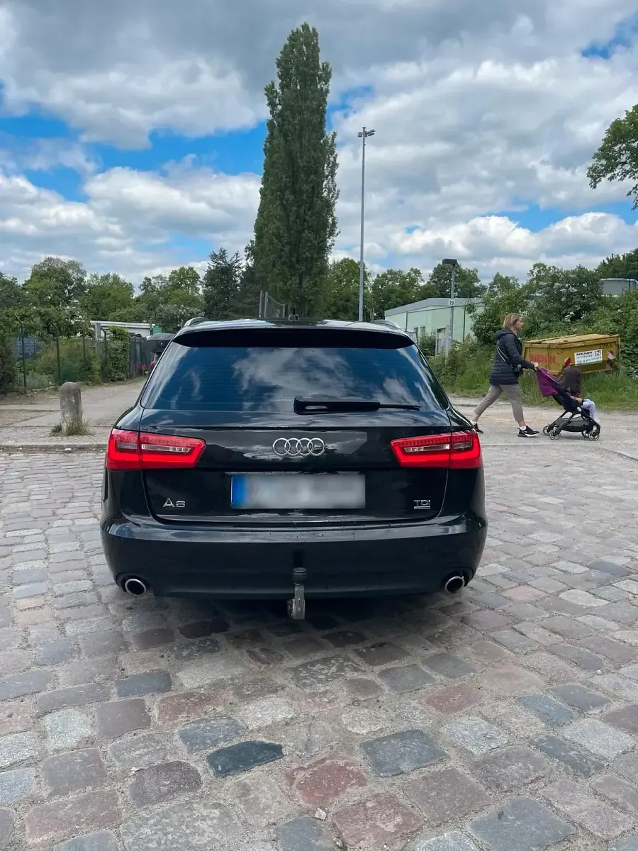 Używany Audi A6 245 KM (180 kW) 2012 Czarny Kombi