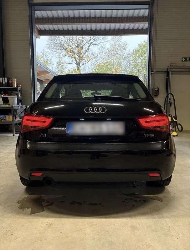 Gebraucht Audi A1 Ambition 86 PS (63 kW) 2014 Schwarz Kleinwagen