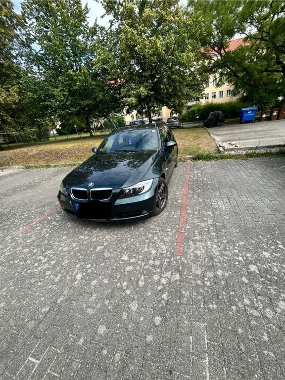 Grün Gebraucht 2005 BMW 320 Kombi | 2.500 € (Superpreis) - Bild 1/4