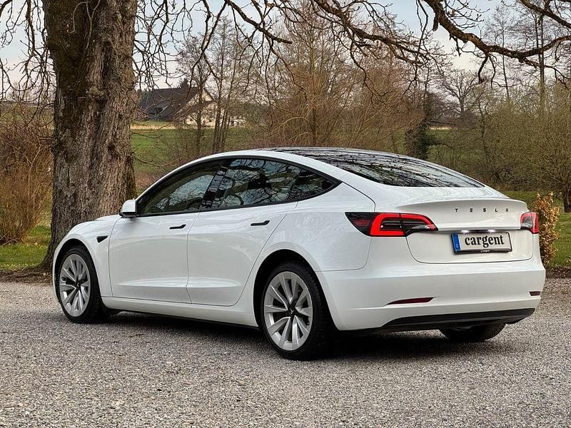 Gebraucht Tesla Model 3 Long Range AWD 366 kW (498 PS) 2022 Weiß Limousine