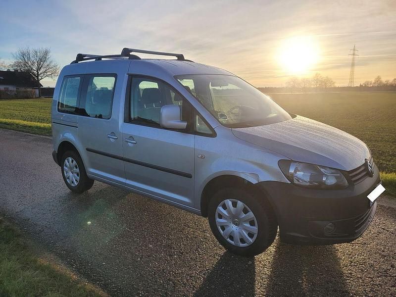 Gebraucht VW Caddy 105 PS (77 kW) 2012 Silber Van / Kleinbus