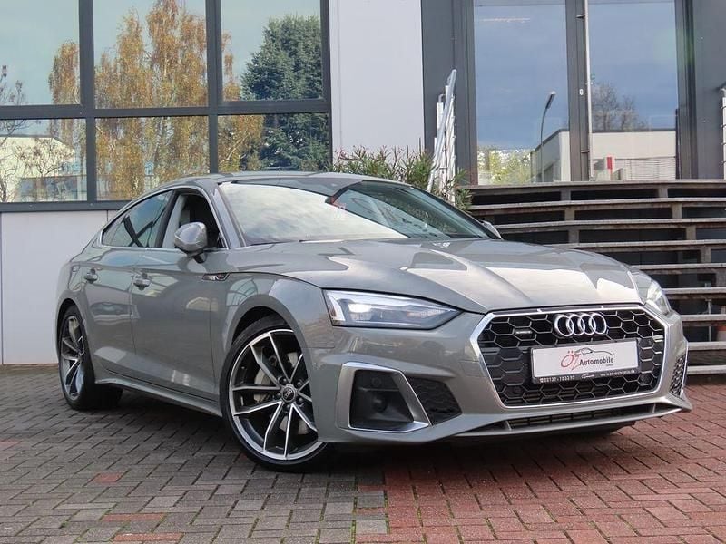 Grau Gebraucht 2021 Audi A5 Sportback Ambiente Kleinwagen | 26.900 € (Guter Preis) - Bild 1/3