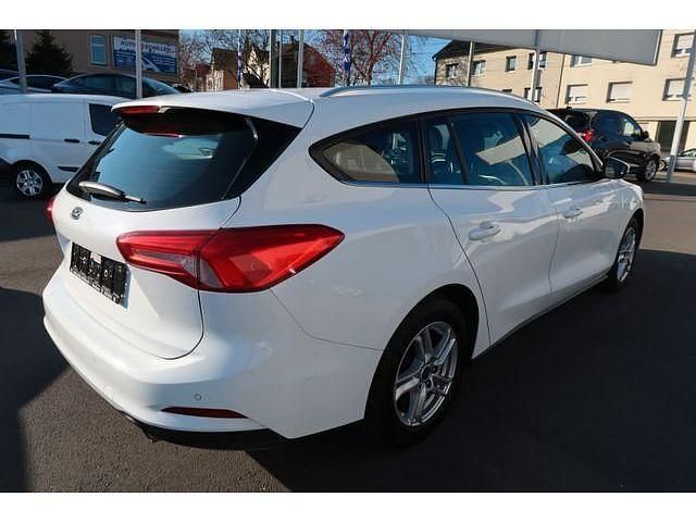 Gebraucht Ford Focus Cool & Connect 120 PS (88 kW) 2021 Weiß Kombi
