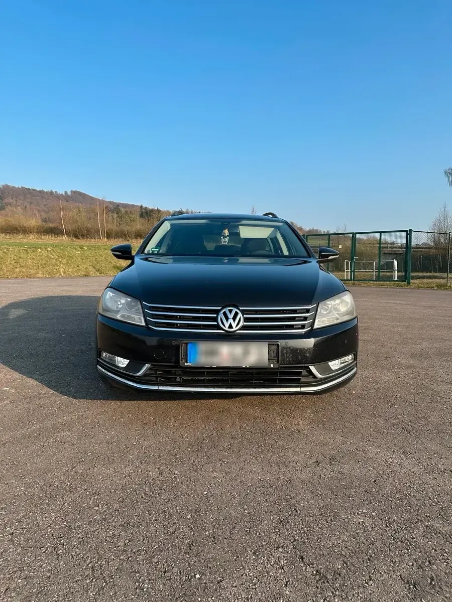 Gebraucht VW Passat 140 PS (102 kW) 2012 Schwarz Kombi