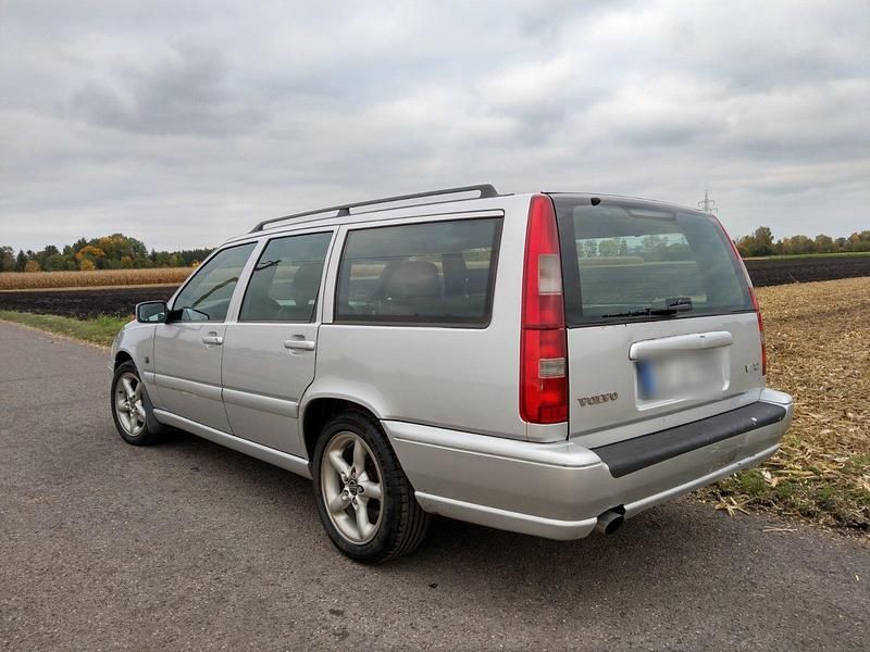 Gebraucht Volvo V70 170 PS (125 kW) 1998 Silber Kombi