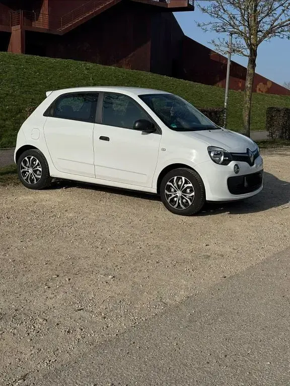 Gebraucht Renault Twingo Life 71 PS (52 kW) 2016 Weiß Kleinwagen