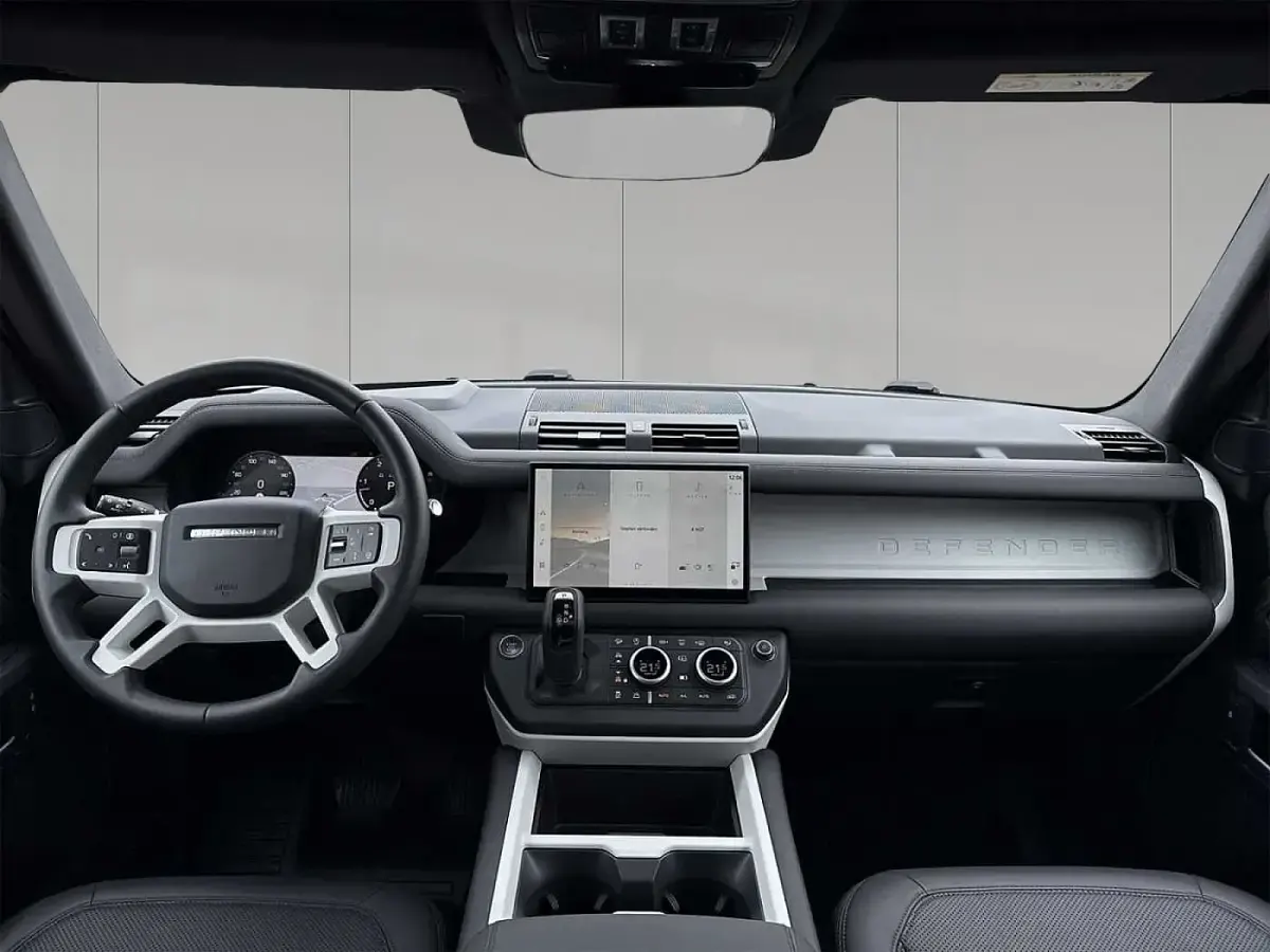Gebraucht Land Rover Defender SE Dynamic 304 PS (223 kW) 2025 Pangea green SUV