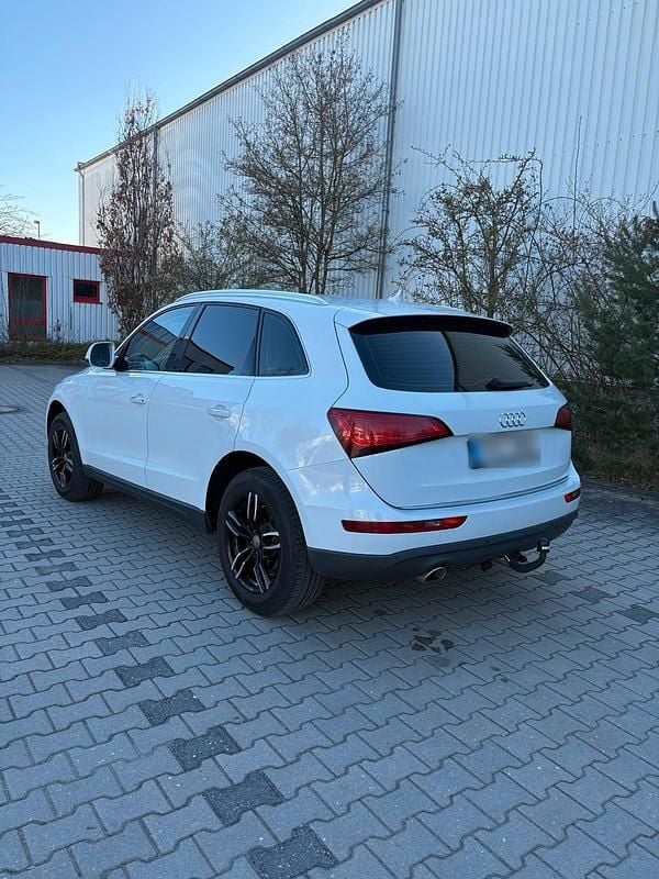 Gebraucht Audi Q5 163 PS (119 kW) 2015 Weiß SUV