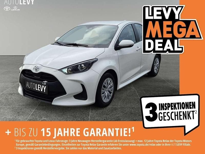 Super white 2 Gebraucht 2023 Toyota Yaris Comfort Kleinwagen | 15.770 € (Fairer Preis) - Bild 1/4