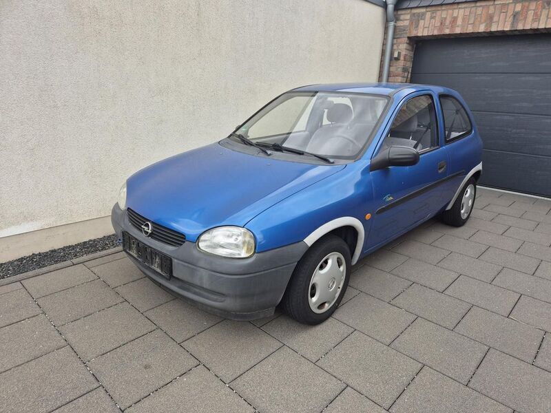 Blau Gebraucht 1997 Opel Corsa Limousine | 999 € (Fairer Preis) - Bild 1/4