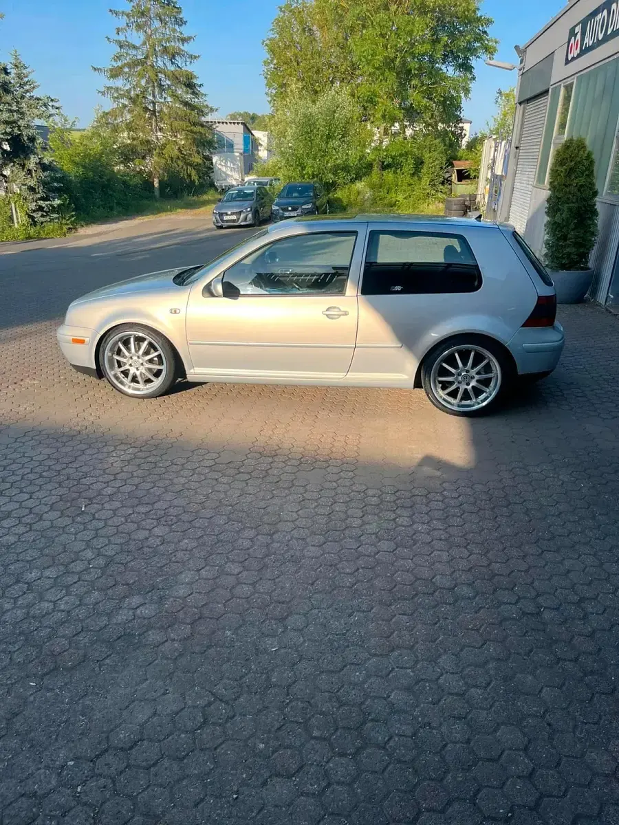 Gebraucht VW Golf GTI 150 PS (110 kW) 1998 Silber Coupé
