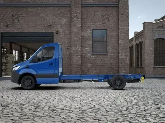Gebraucht Mercedes Sprinter 143 PS (105 kW) 2021 Blau Van