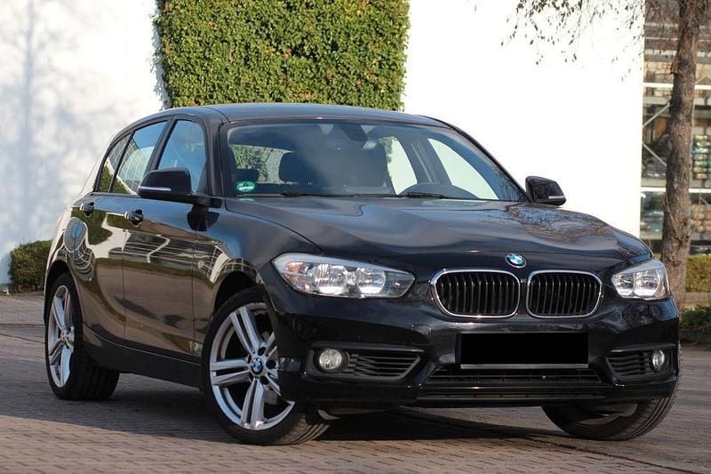 Gebraucht BMW 120 Advantage 184 PS (135 kW) 2018 Schwarz Kleinwagen
