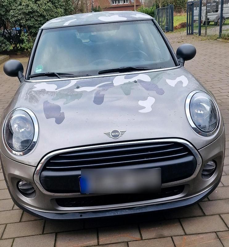 Gebraucht Mini ONE 102 PS (75 kW) 2019 Silber Kleinwagen