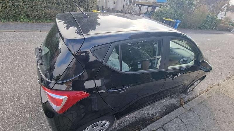 Gebraucht Hyundai i10 67 PS (49 kW) 2016 Kleinwagen