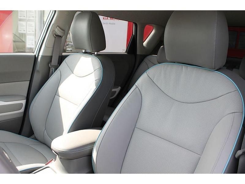 Gebraucht Kia Soul EV 80 kW (109 PS) 2016 Schneeweiss SUV