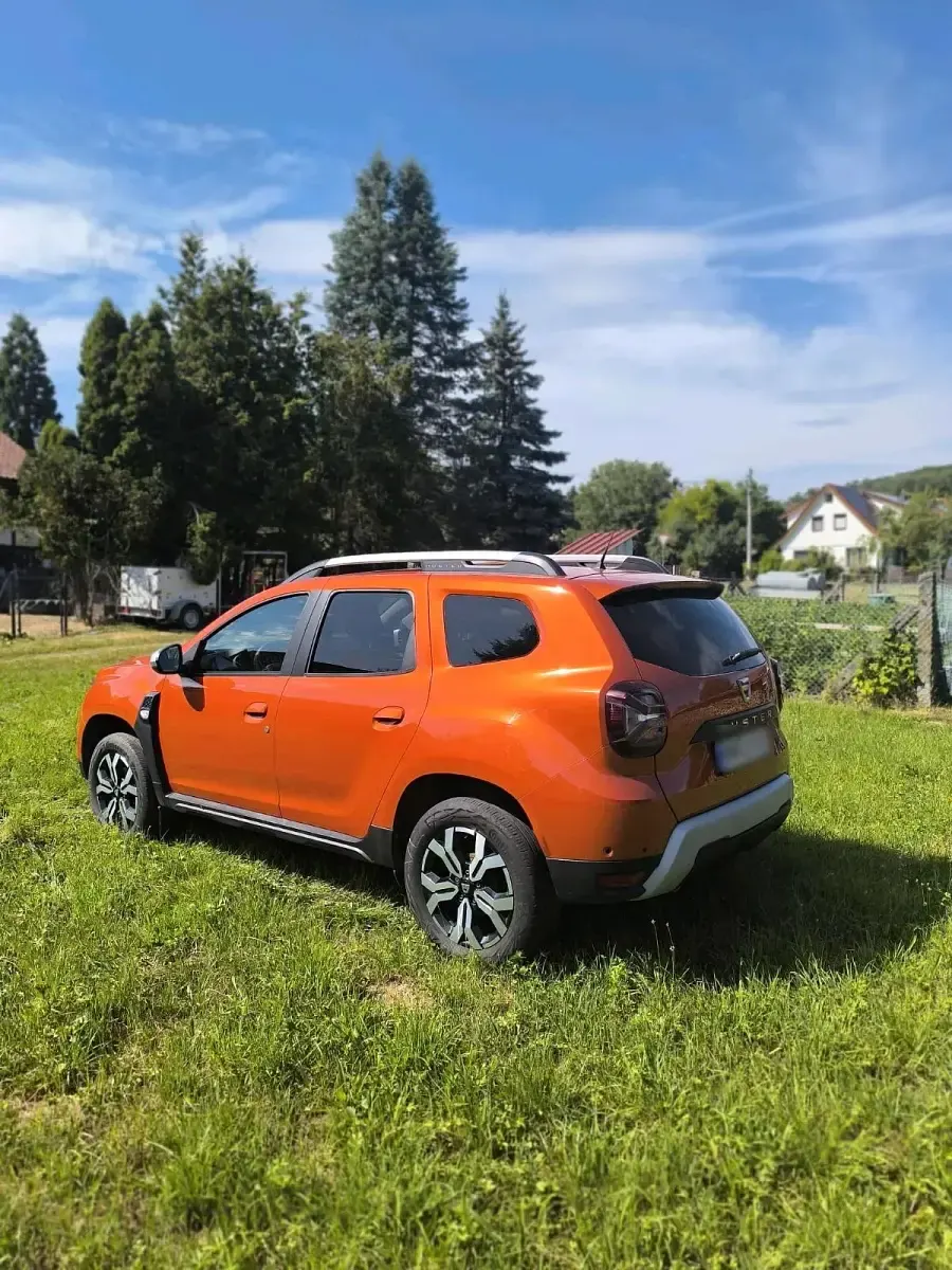 Używany Dacia Duster Extreme 91 KM (66 kW) 2022 Pomarańczowy SUV