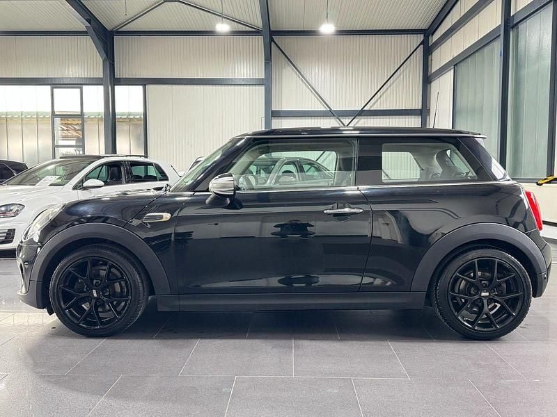 Second-hand Mini One D 95 CP (69 kW) 2015 Negru Hatchback